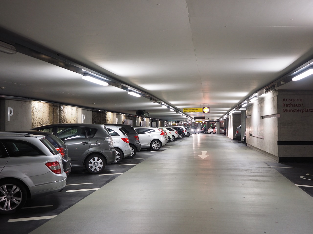 multi storey car park 1271919 1280