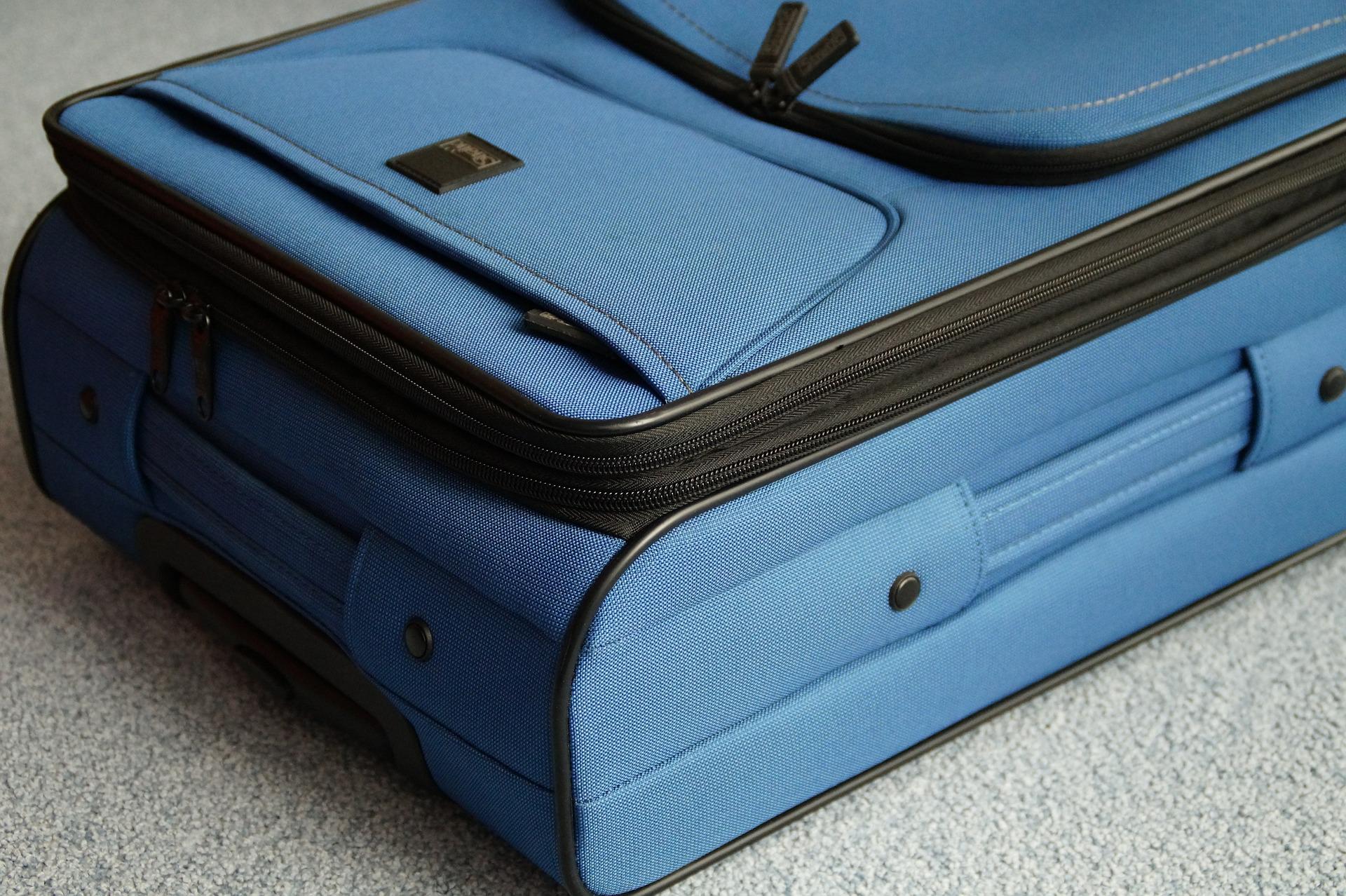suitcase g4cc2ffd46 1920